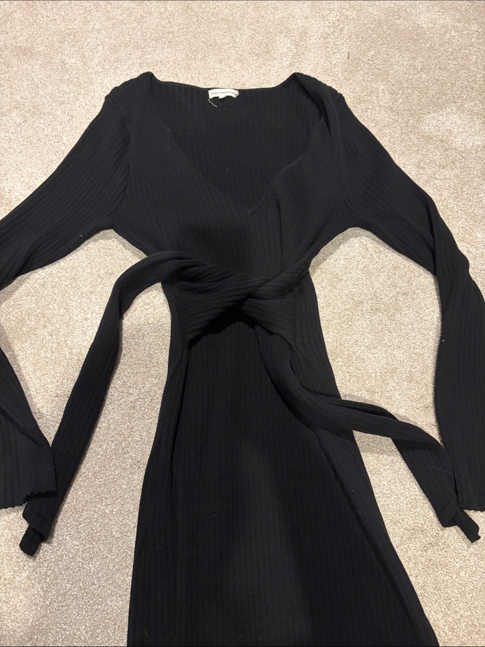 Good American Black Ribbed Wrap-Tie Long Sleeve Dress